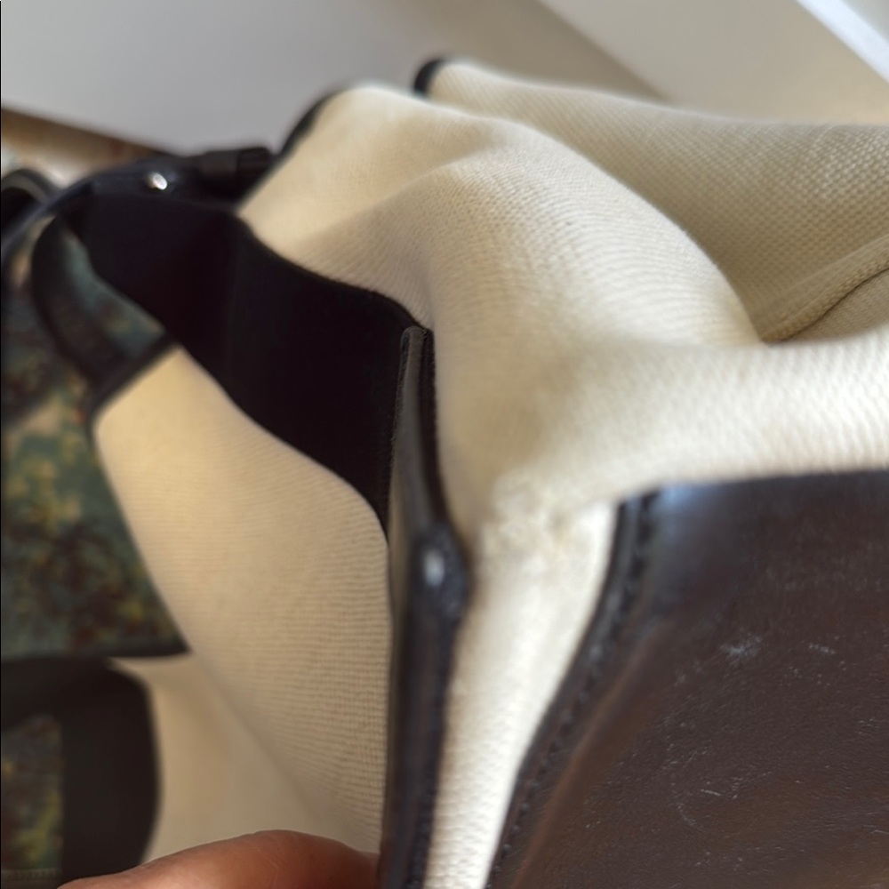 Balenciaga Beige and Black Canvas Tote - Picture 14 of 17